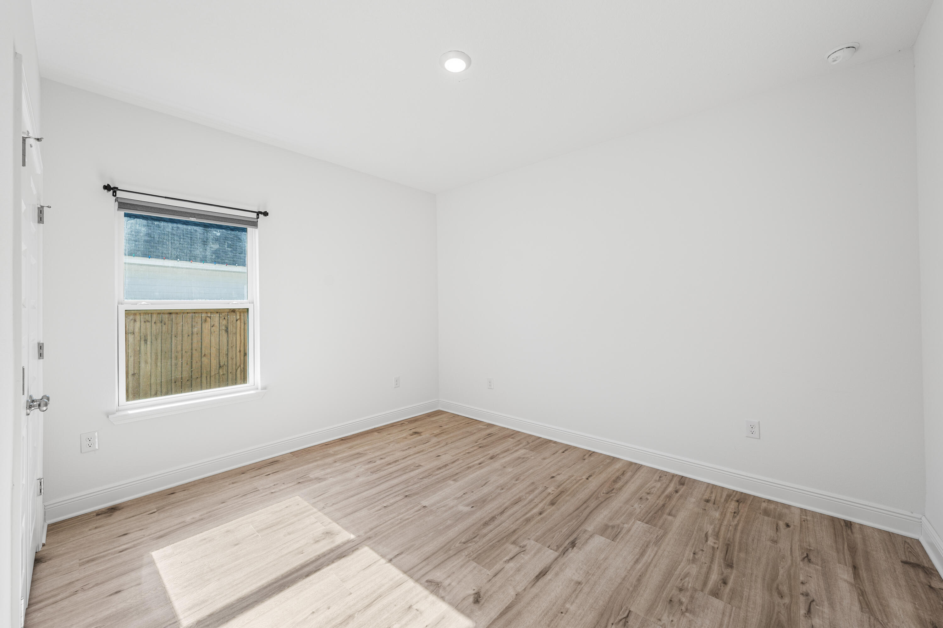 157 Jr's Way Santa Rosa Beach, FL 32459 - Photo 21 of 45 an empty room with a window