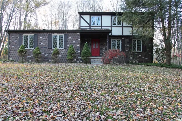 $320,000 | 138 Beech Way, Pulaski, PA 16143