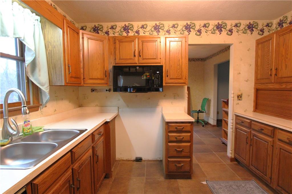 138 Beech Way Pulaski, PA 16143 - Photo 12 of 42