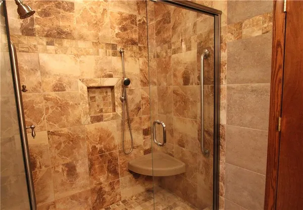 $280,000 | 138 Beech Way, Pulaski, PA 16143