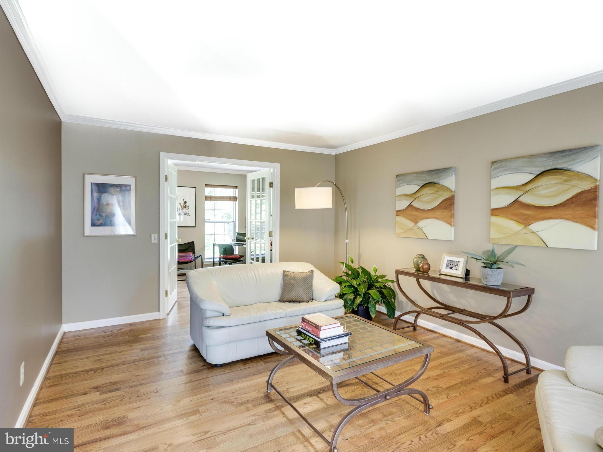 704 Rufford Court Accokeek, MD 20607 - Photo 4 of 30 Living Room