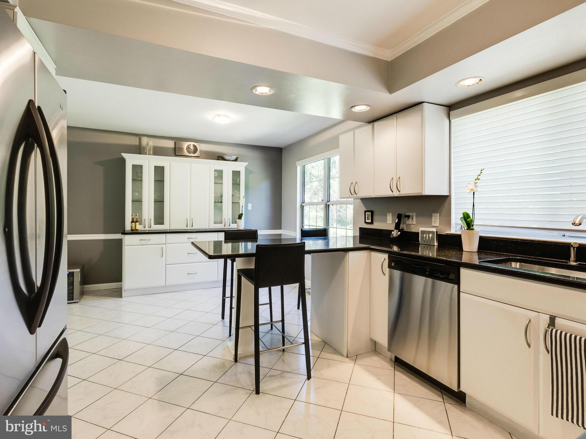 704 Rufford Court Accokeek, MD 20607 - Photo 9 of 30 Kitchen