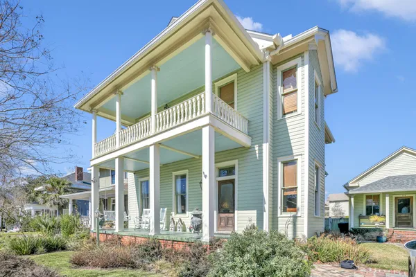 $1,185,000 | 316 West Strong Street, Pensacola, FL 32501