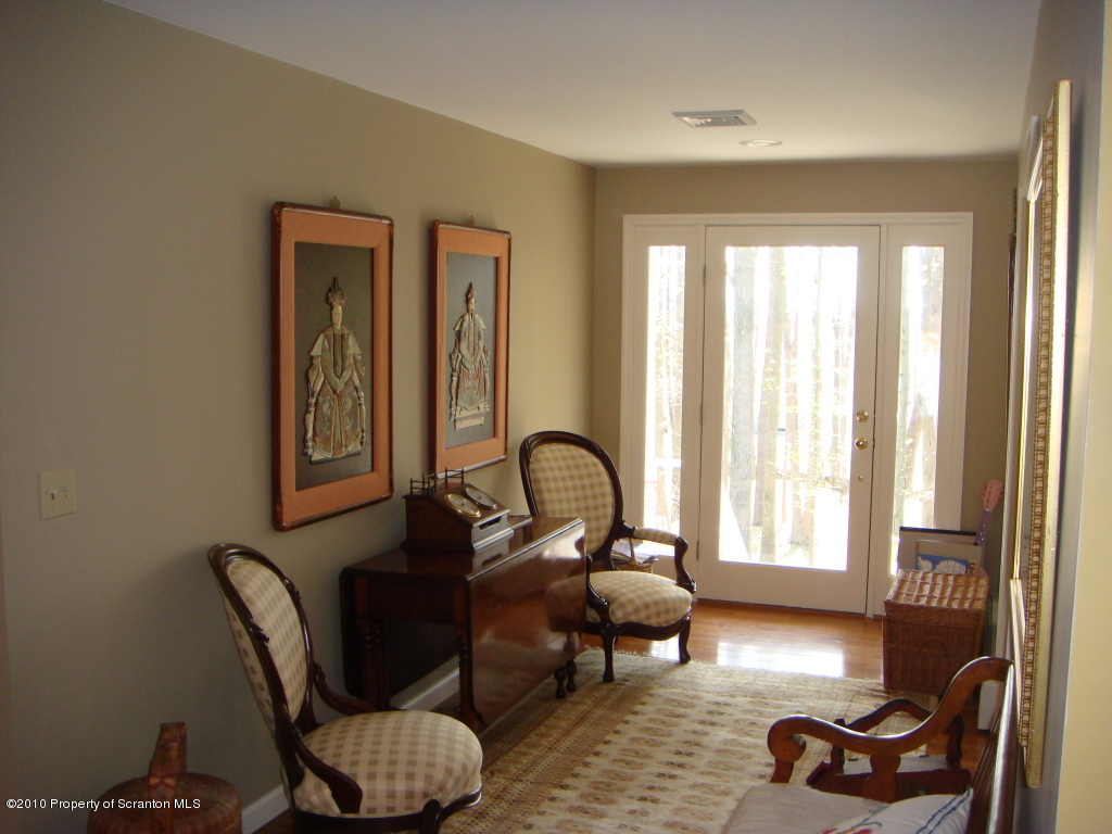 237 Stevenson Road Waverly, PA 18471 - Photo 8 of 18 Gallery Image 8