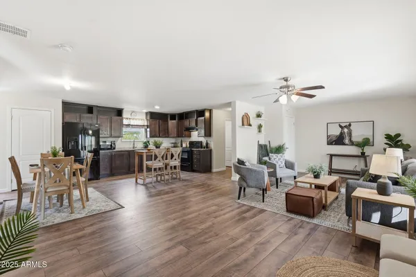 $409,000 | 1000 West Whiteley Street, Apache Junction, AZ 85120