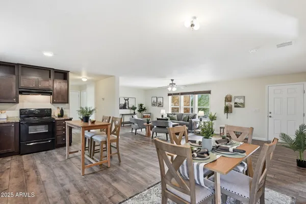 $409,000 | 1000 West Whiteley Street, Apache Junction, AZ 85120