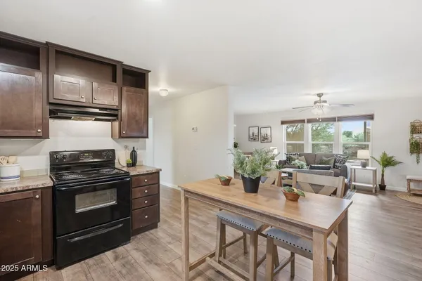 $409,000 | 1000 West Whiteley Street, Apache Junction, AZ 85120