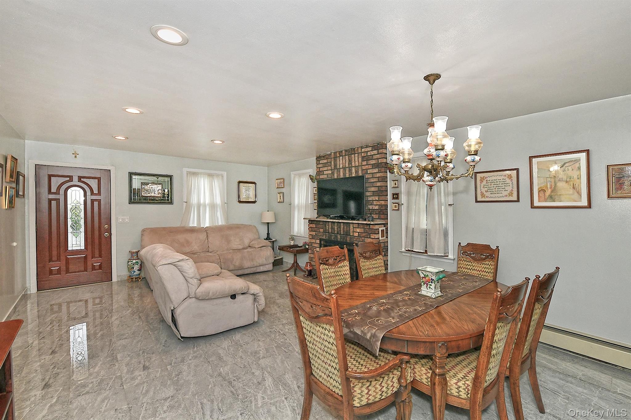 3076 Roxbury Road Oceanside, NY 11572 - Photo 11 of 31