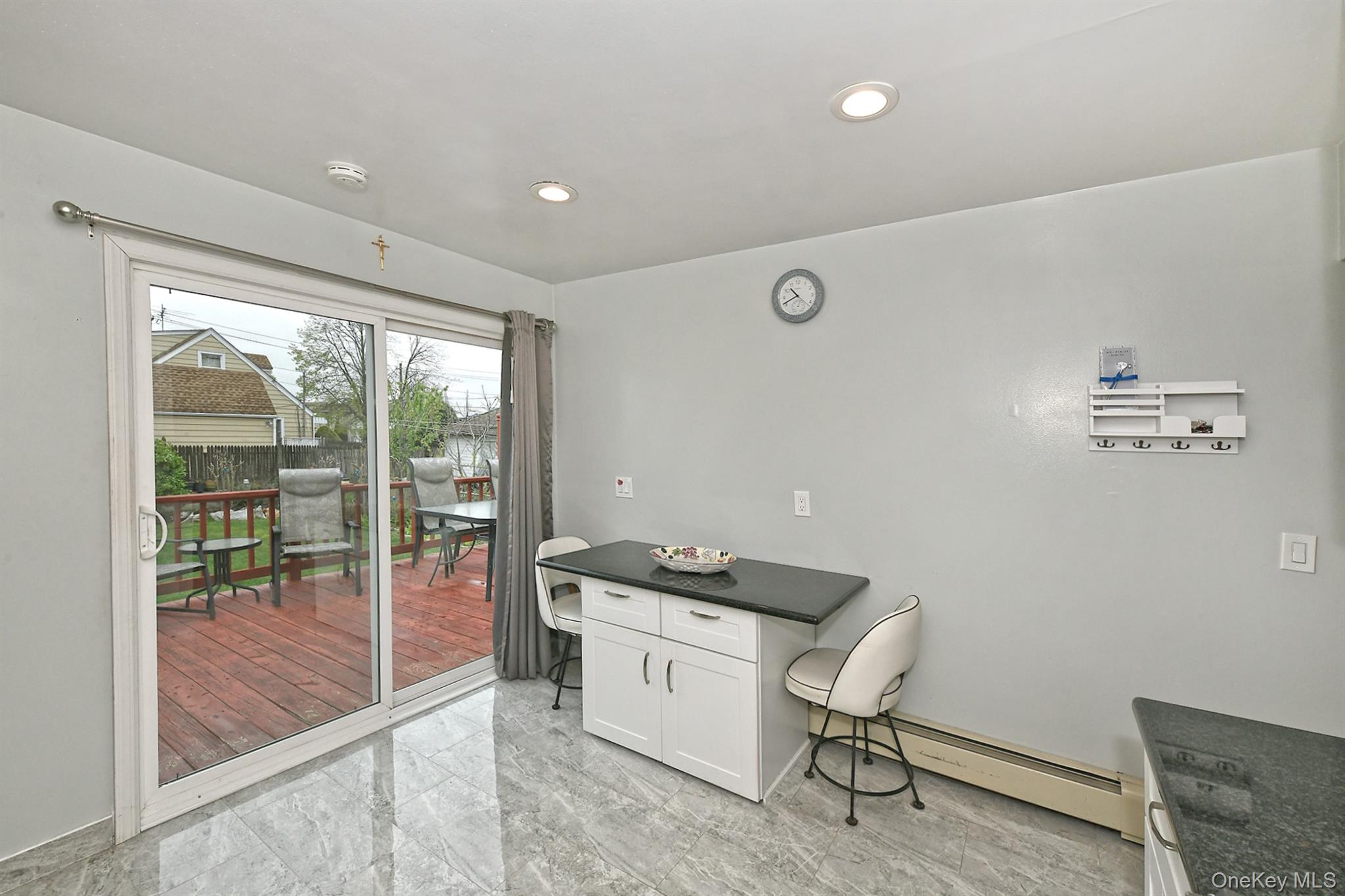3076 Roxbury Road Oceanside, NY 11572 - Photo 16 of 31
