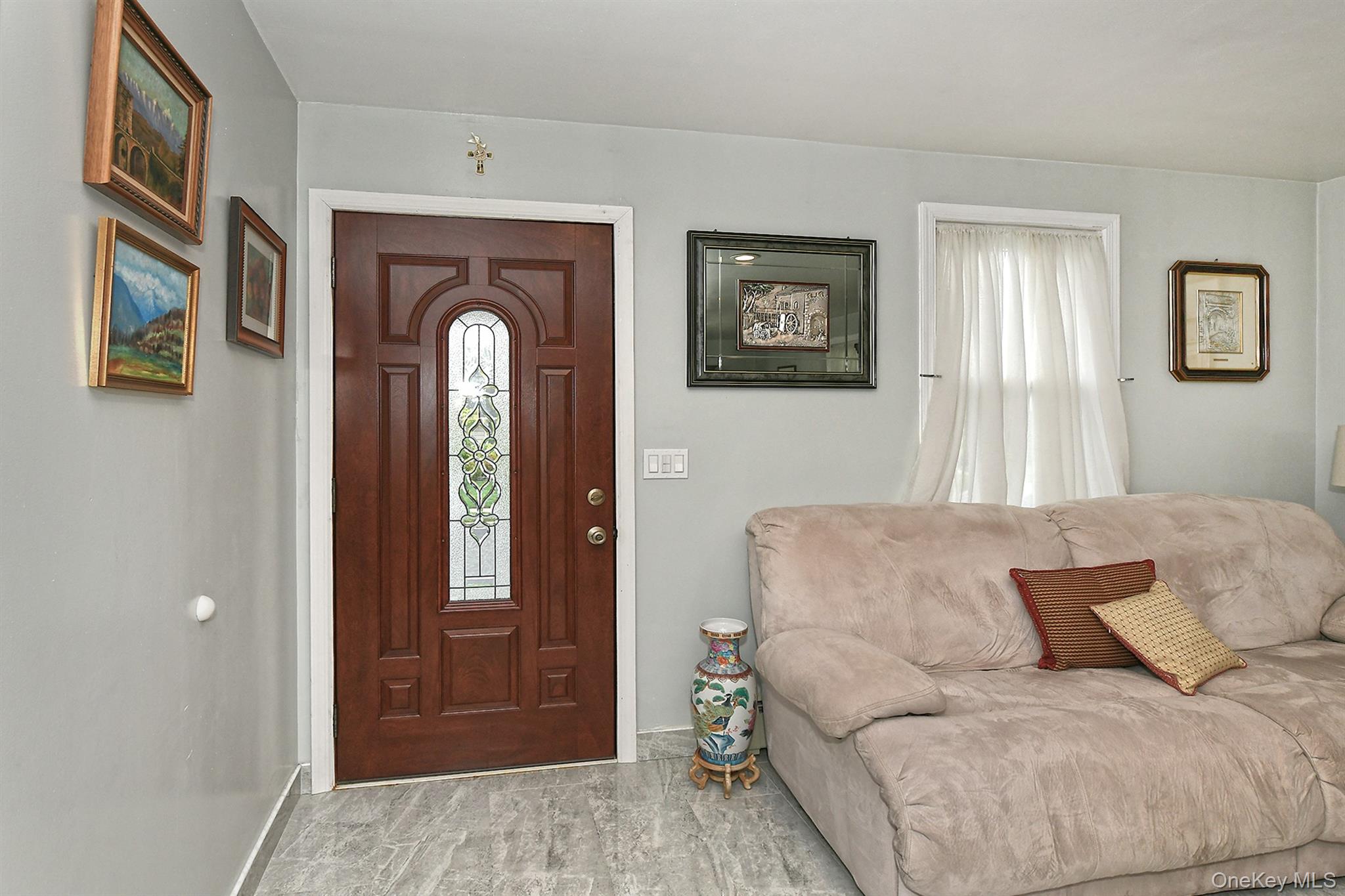3076 Roxbury Road Oceanside, NY 11572 - Photo 6 of 31