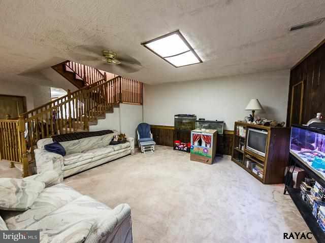 340 Bacon Road Red Lion, PA 17356 - Photo 12 of 33