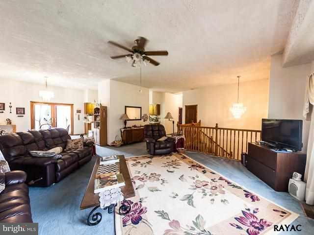 340 Bacon Road Red Lion, PA 17356 - Photo 4 of 33