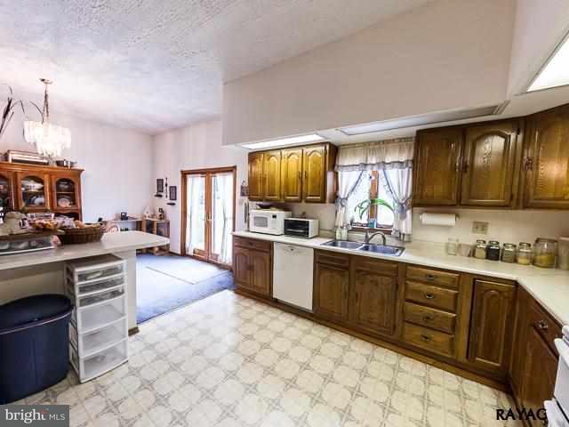 340 Bacon Road Red Lion, PA 17356 - Photo 6 of 33