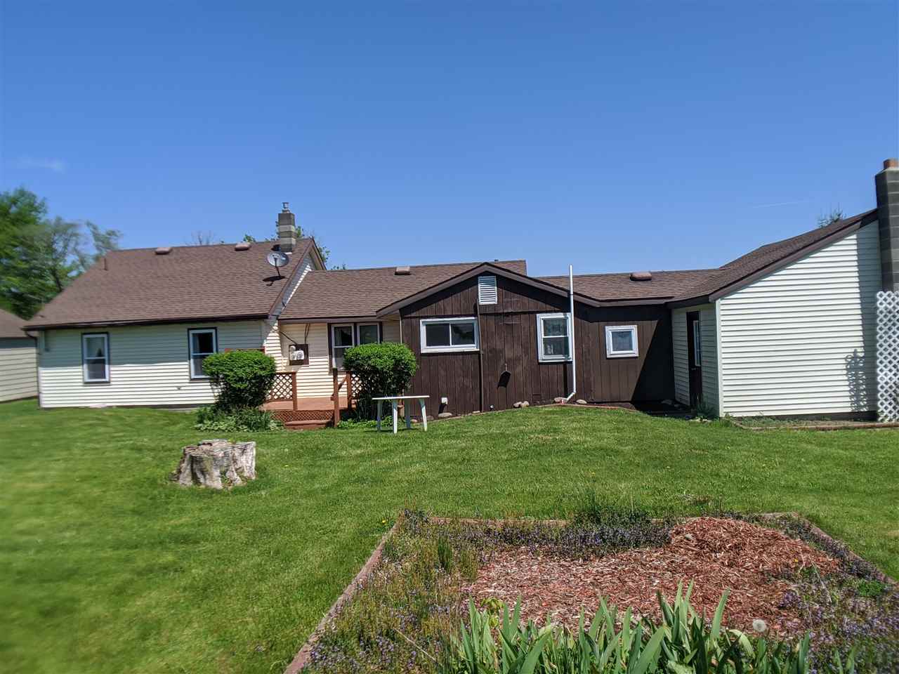 12865 Hough Road Memphis, MI 48041 - Photo 7 of 19