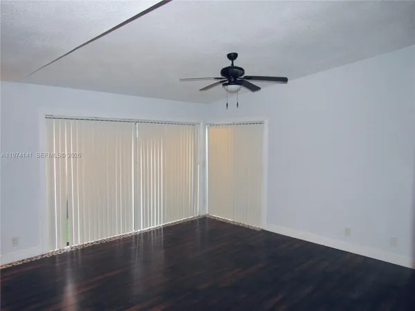 $2,400 | 233 Meadows Drive, Boynton Beach, FL 33436