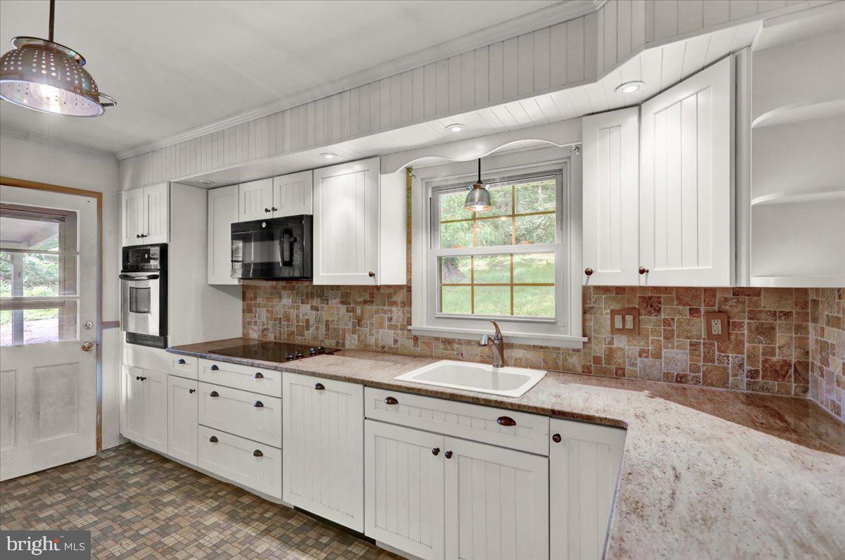 47 Keener Road Reading, PA 19608 - Photo 14 of 34