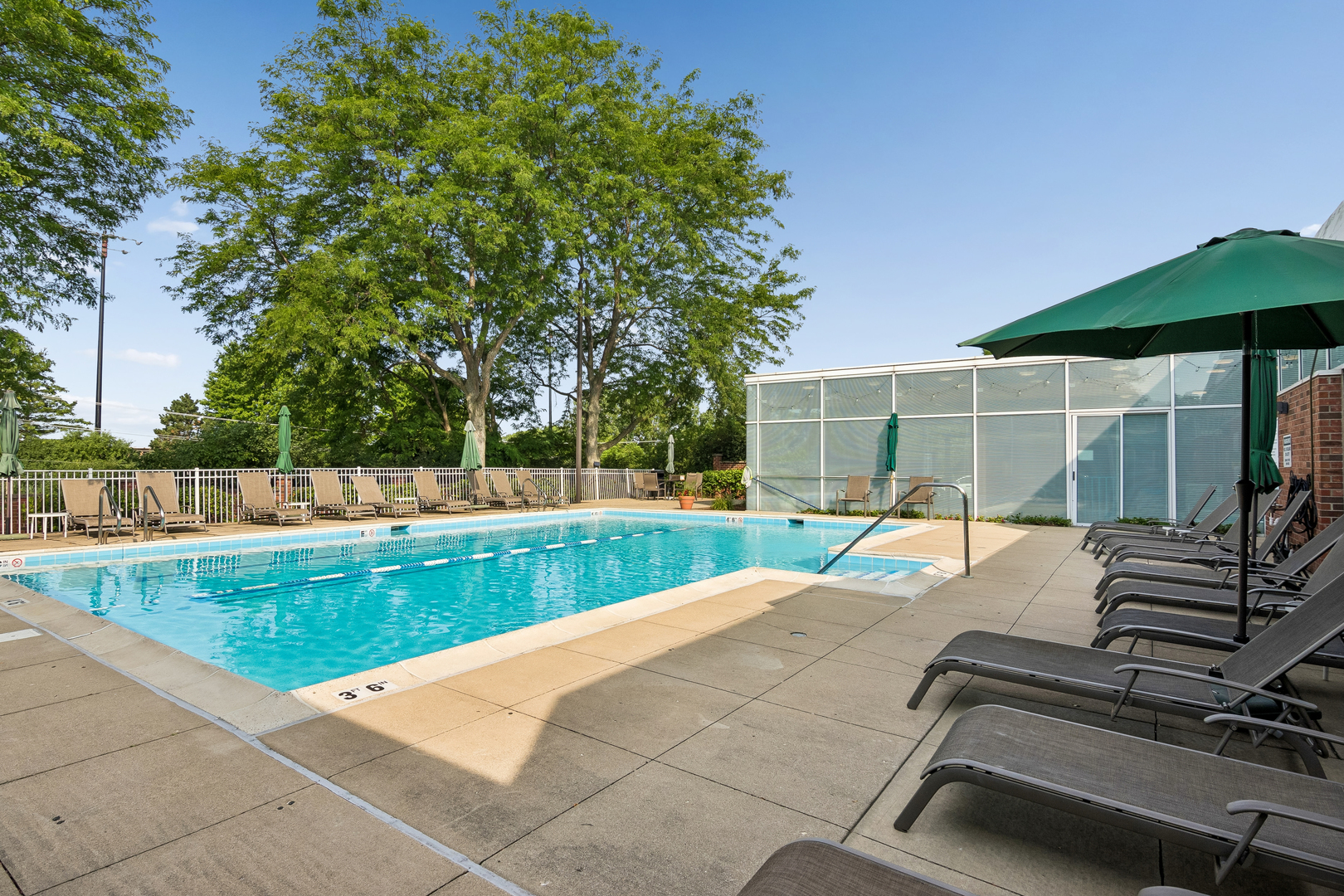 381 Kelburn Road, Unit 214 Deerfield, IL 60015 - Photo 24 of 25 Gallery Image 24