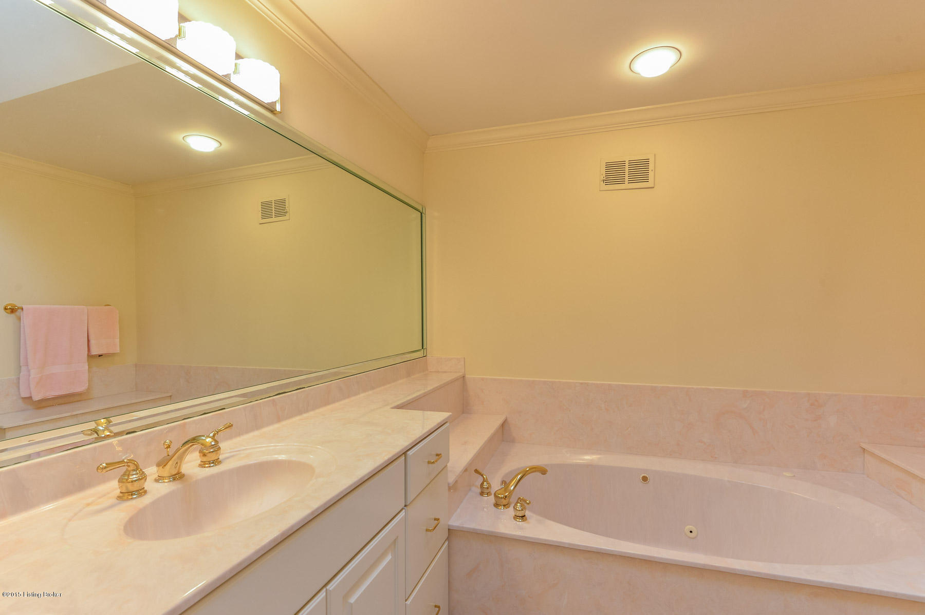 5513 Apache Road Louisville, KY 40207 - Photo 20 of 45 24