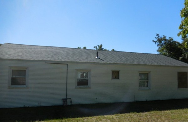 36 Fredette Street Springfield, MA 01109 - Photo 3 of 9
