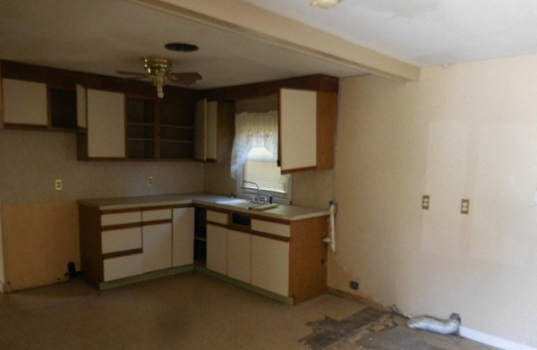 36 Fredette Street Springfield, MA 01109 - Photo 5 of 9