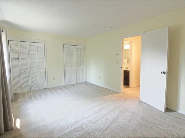 $359,900 | B10 Stonehedge Drive, South Burlington, VT 05403