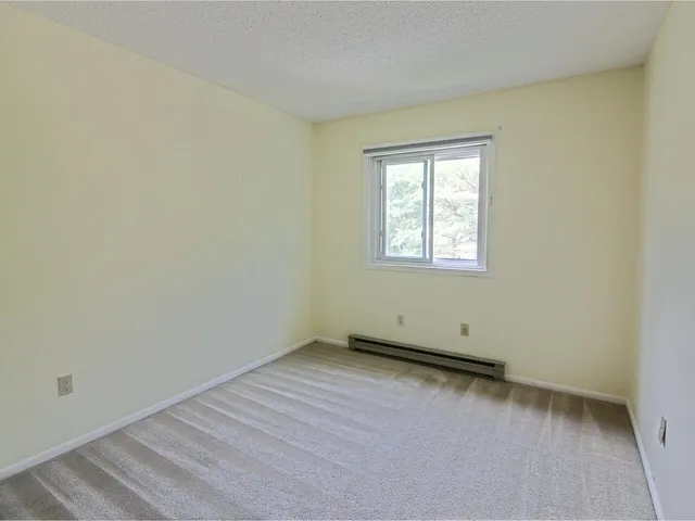 $359,900 | B10 Stonehedge Drive, South Burlington, VT 05403