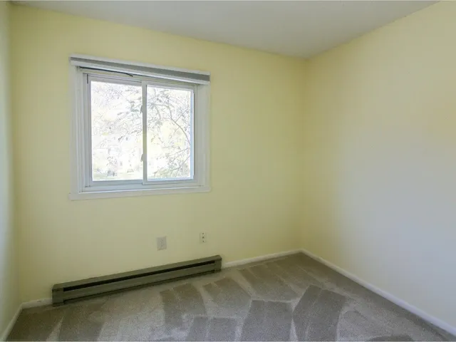 $359,900 | B10 Stonehedge Drive, South Burlington, VT 05403