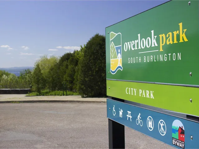 $359,900 | B10 Stonehedge Drive, South Burlington, VT 05403