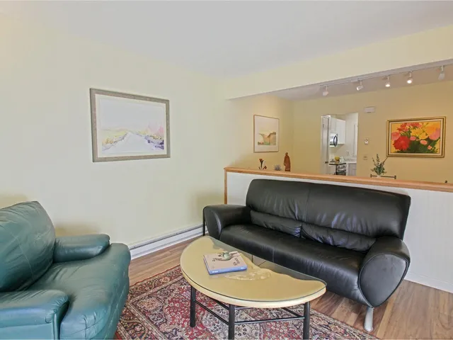 $359,900 | B10 Stonehedge Drive, South Burlington, VT 05403