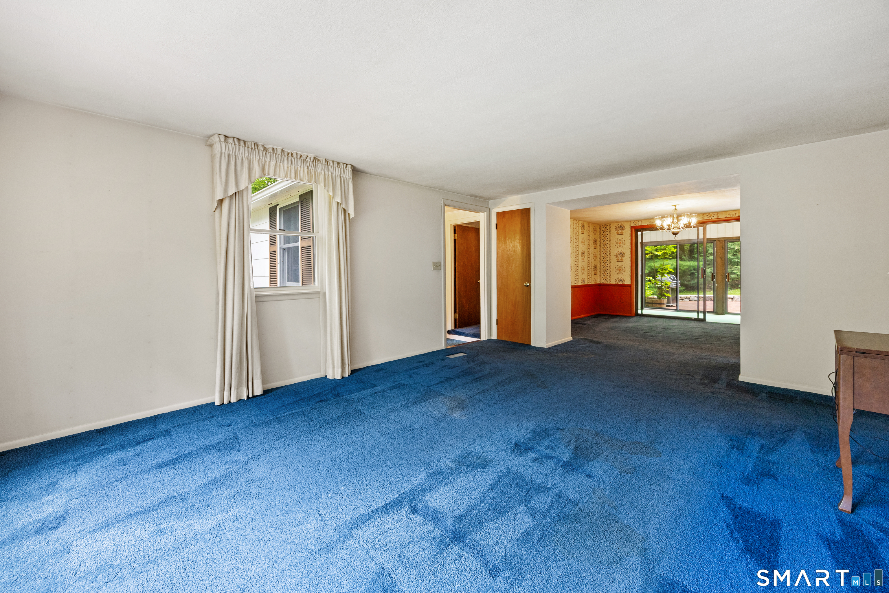 65 Munson Road Wolcott, CT 06716 - Photo 6 of 28 Living Room looking into Dining Room.