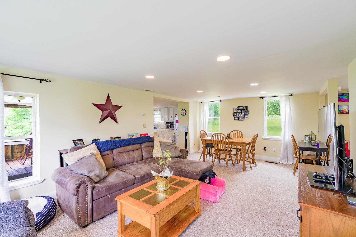 275 Newburgh Road Hermon, ME 04401 - Photo 10 of 28 275 Newburgh Rd 13-(ZF-9927-76149-1-013)
