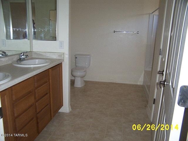 8411 West Razorbill Drive Tucson, AZ 85757 - Photo 5 of 11 Gallery Image 5