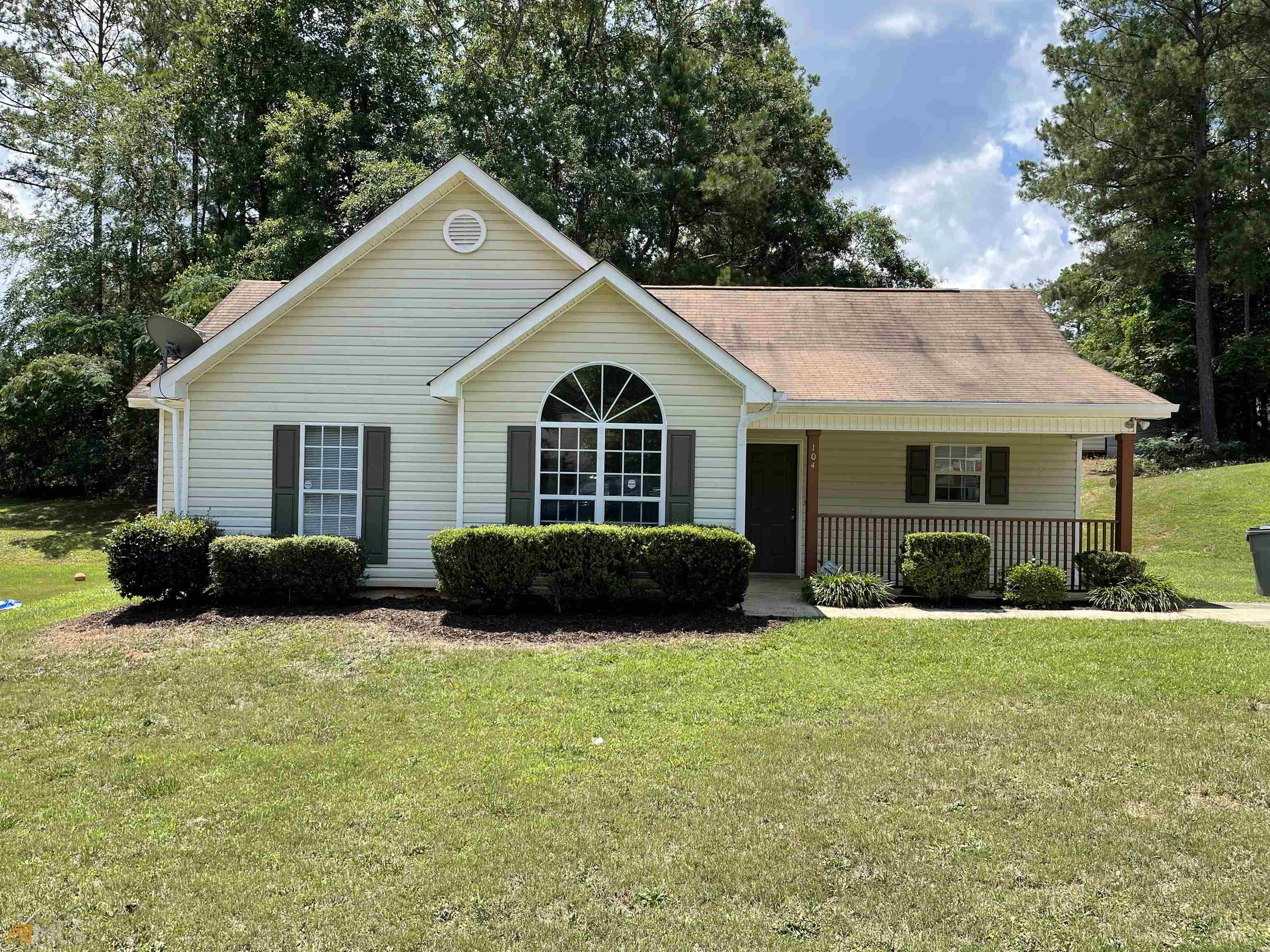 104 Ridgefield Circle LaGrange, GA 30241 - Photo 1 of 1 Gallery Image 1