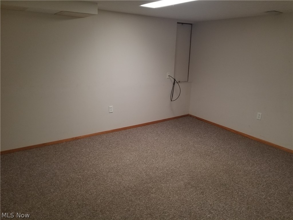12828 Thraves Road Cleveland, OH 44125 - Photo 20 of 21 Finished area of the basement