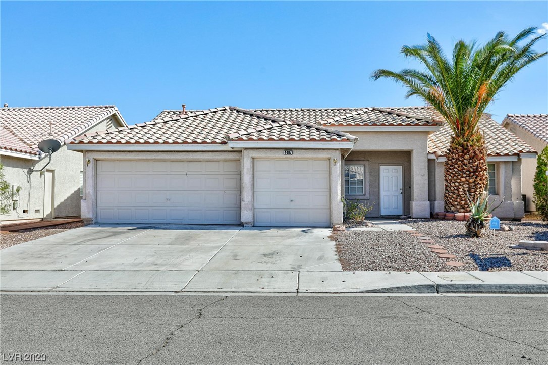 4407 Red Blanket Road North Las Vegas, NV 89032 - Photo 3 of 36