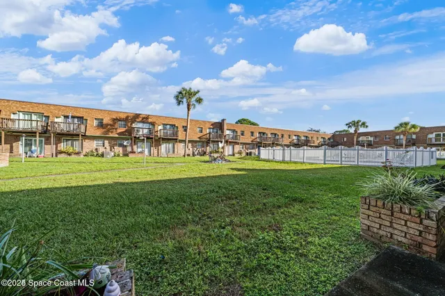 $145,000 | 1300 Arlington Lane Northeast, Unit 123, Palm Bay, FL 32905
