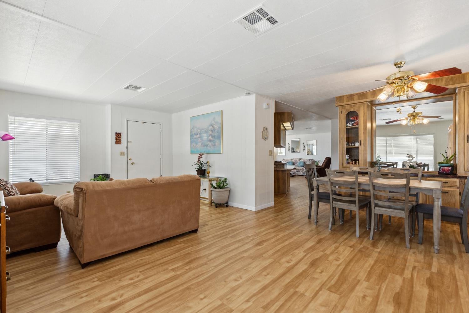 3932 Surfside Drive Modesto, CA 95355 - Photo 4 of 23