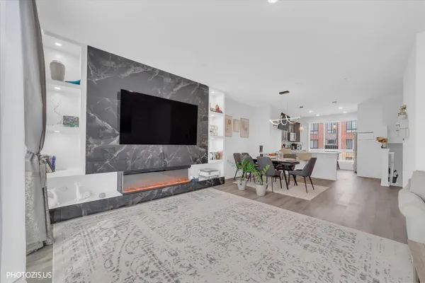 $512,000 | 1271 Catalina Ct., Schaumburg, IL 60173