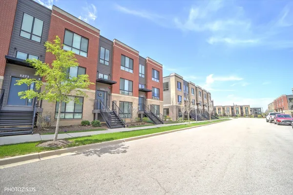 $512,000 | 1271 Catalina Ct., Schaumburg, IL 60173