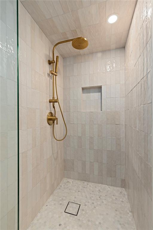 1275 The By Way Northeast Atlanta, GA 30306 - Photo 37 of 48 a bathroom with a shower