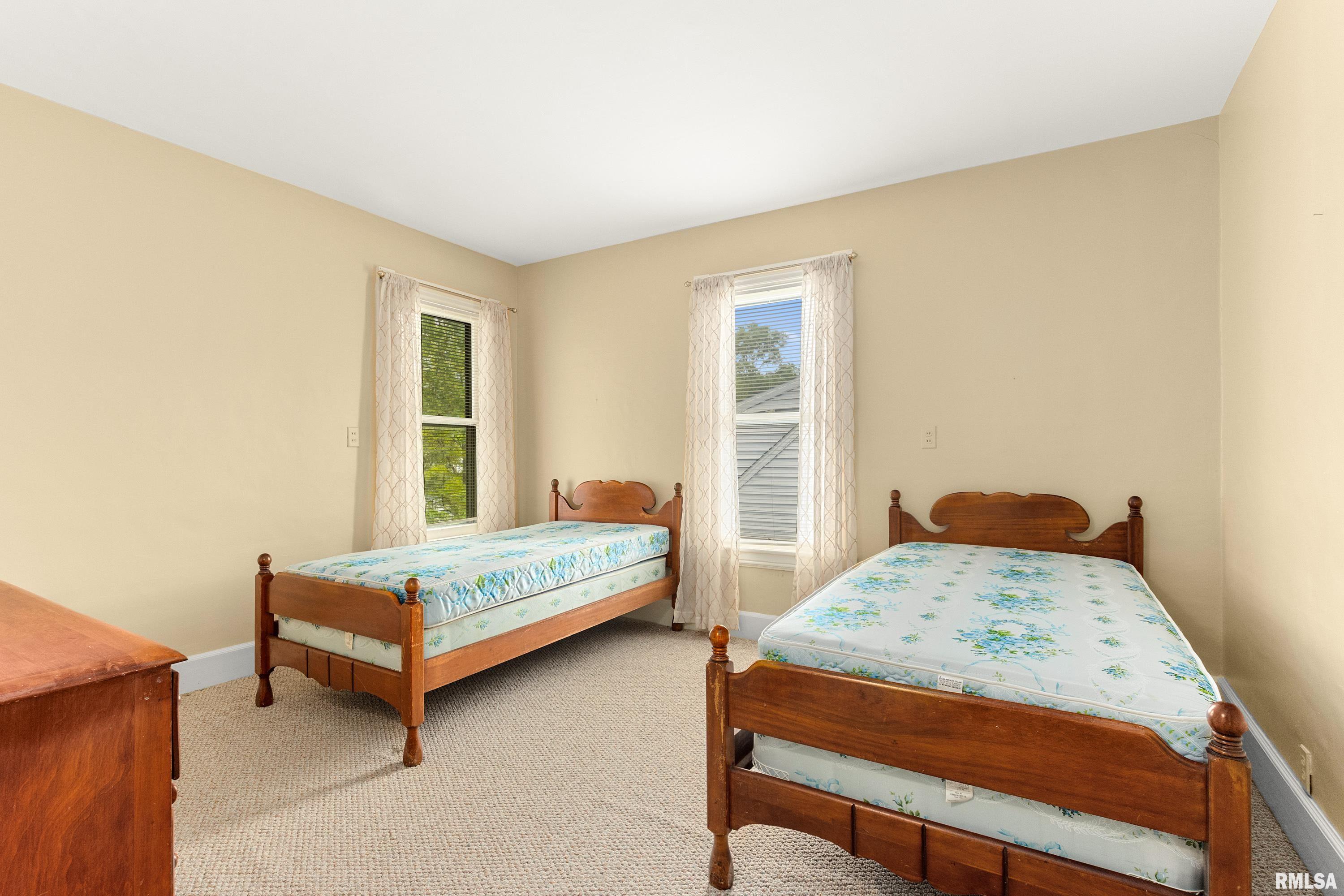 403 West Adams Street Washington, IL 61571 - Photo 32 of 43