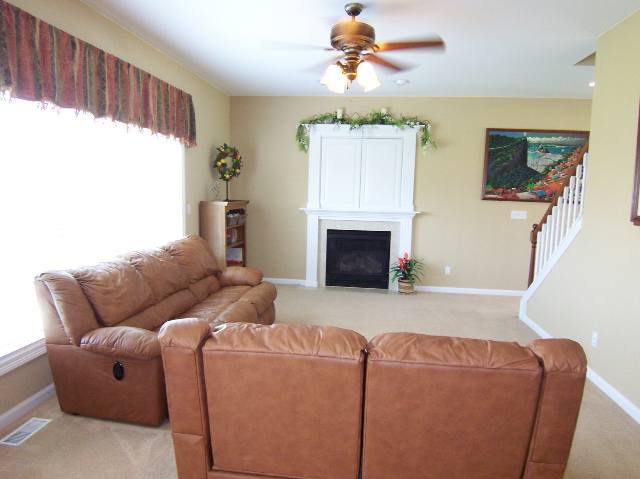 716 Prairieview Drive Dunlap, IL 61525 - Photo 3 of 9 Gallery Image 3