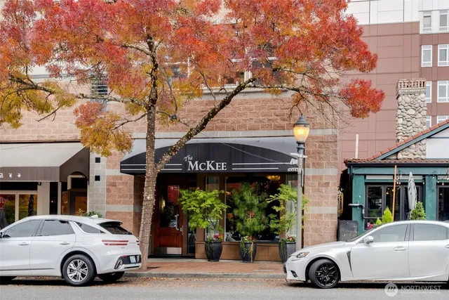 a car parked in front of a building