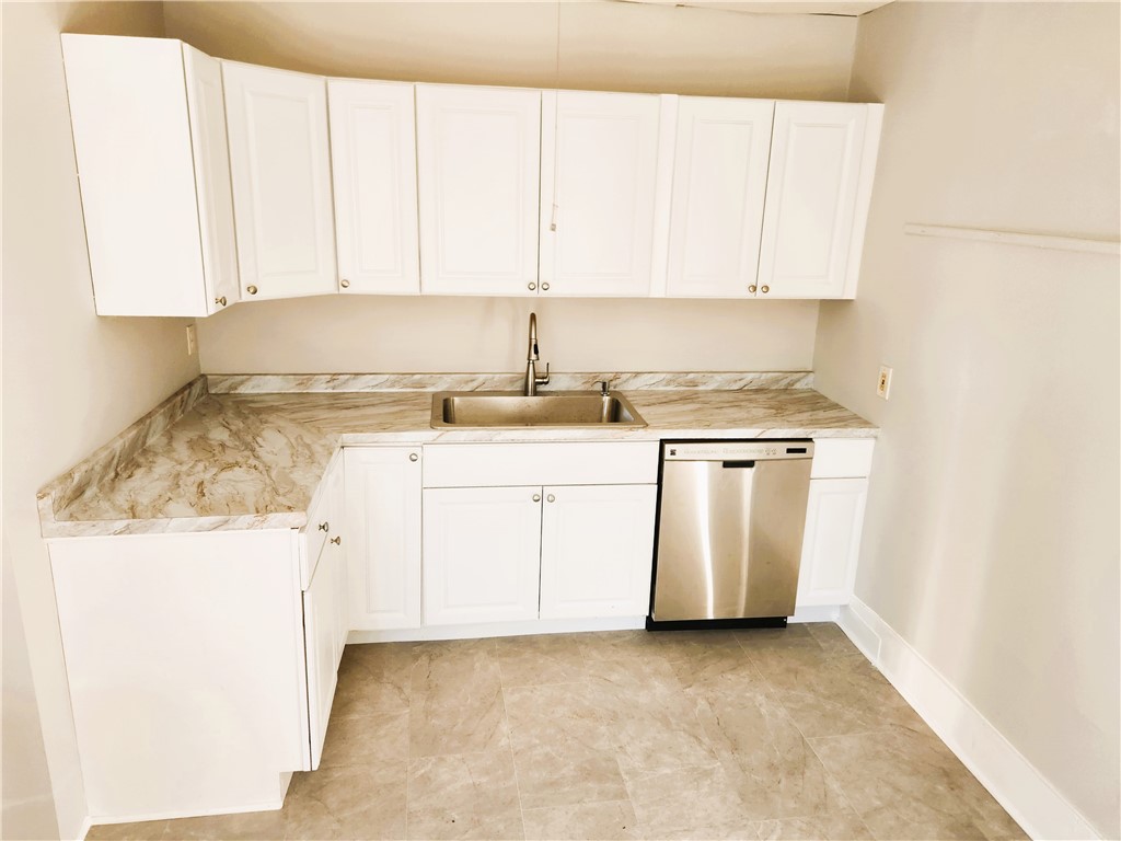 12 North Main Street Murray, NY 14470 - Photo 14 of 23