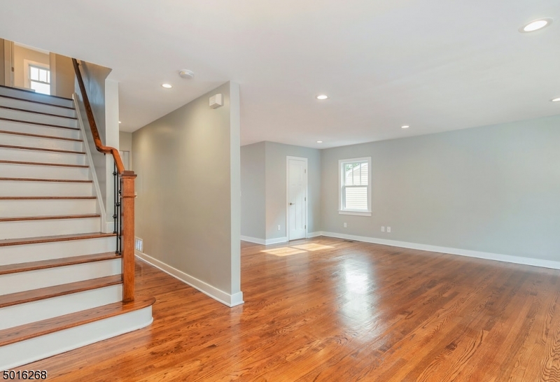 14 Shunpike Road Summit, NJ 07901 - Photo 3 of 25 Gallery Image 3