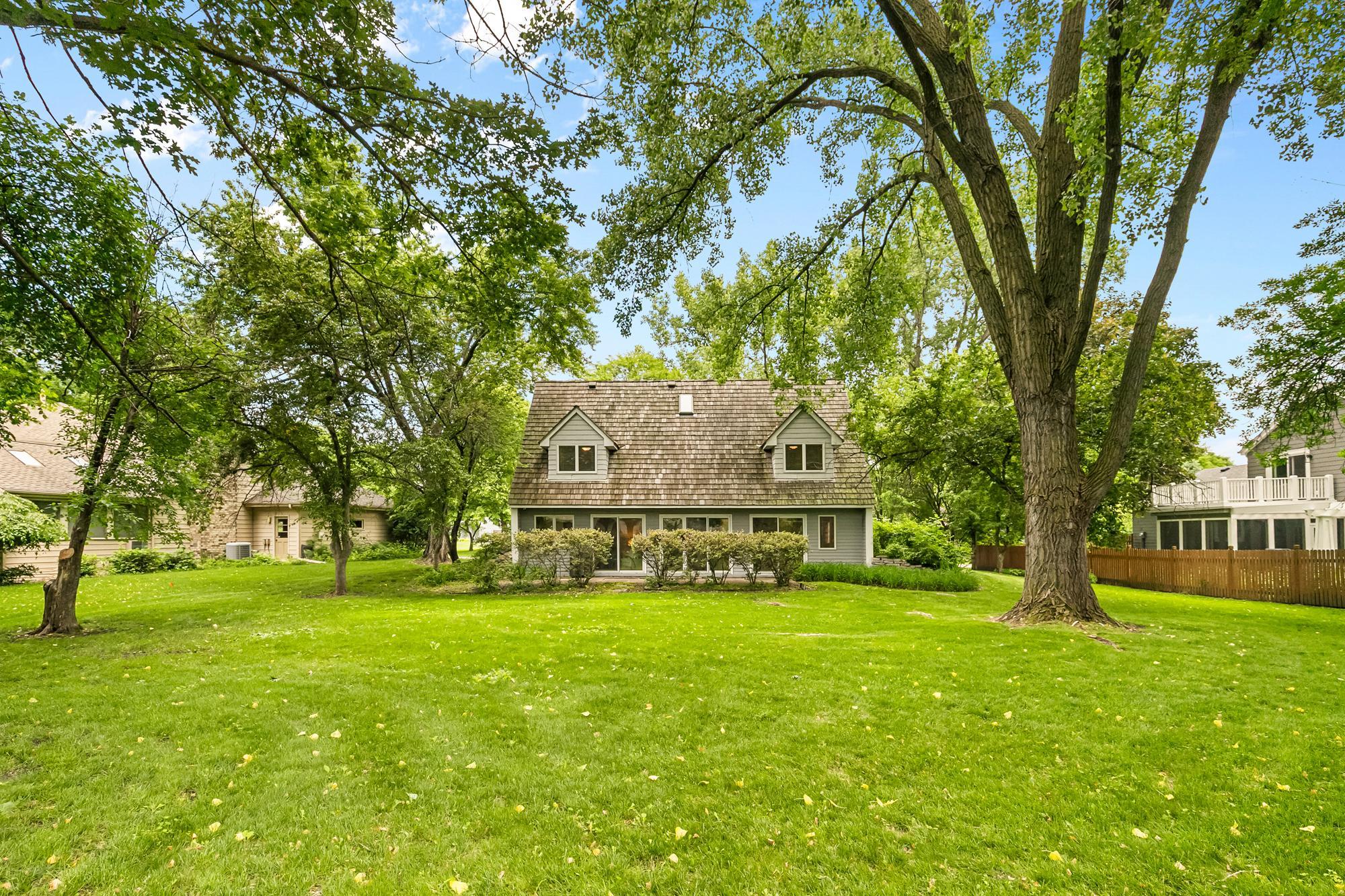 14711 Woodruff Road Wayzata, MN 55391 - Photo 1 of 25
