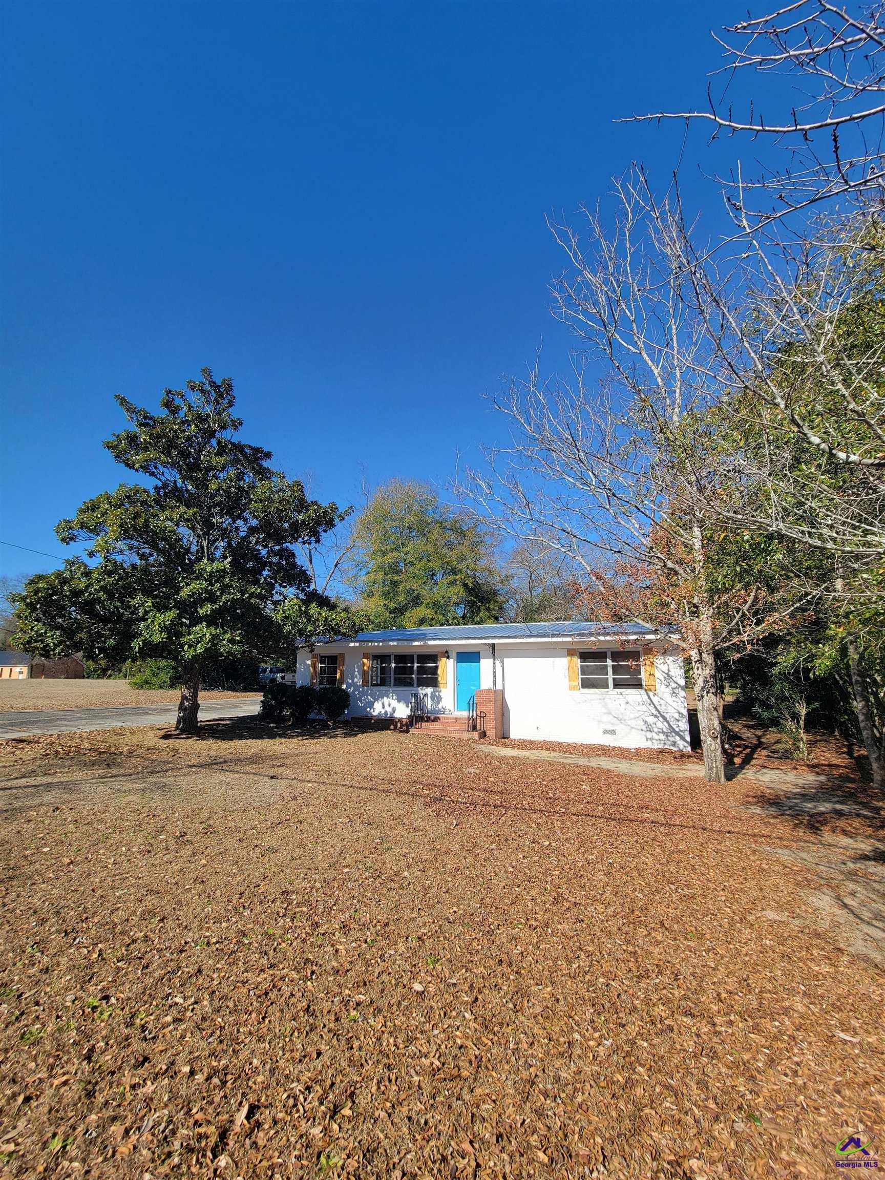 161 East Cherry Street Cochran, GA 31014 - Photo 3 of 34