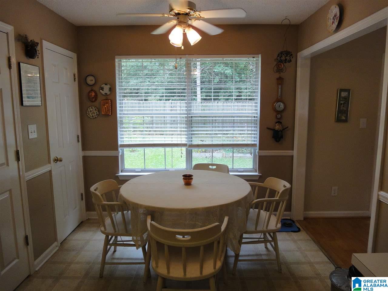 138 Cambridge Pointe Circle Alabaster, AL 35007 - Photo 10 of 40