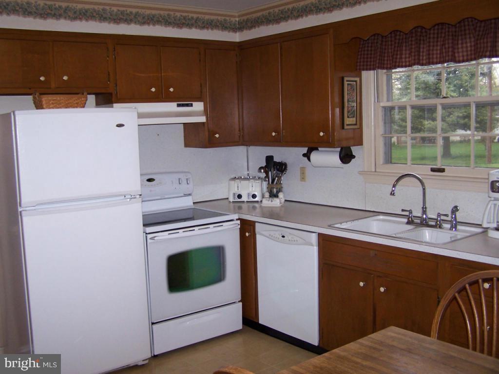 51 Westwind Circle Lititz, PA 17543 - Photo 8 of 16 Gallery Image 8