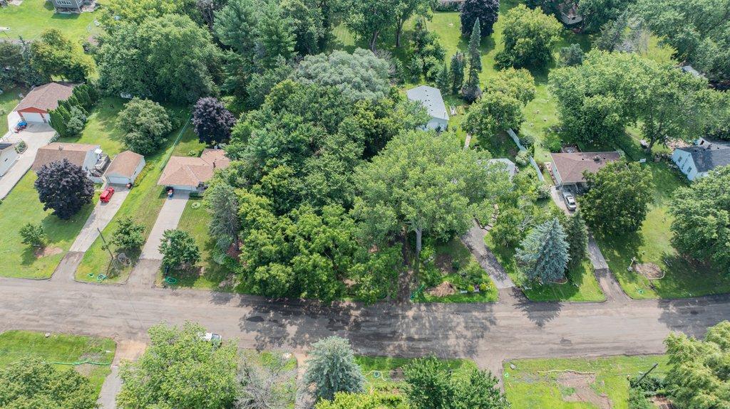 1984 Prosperity Road Maplewood, MN 55109 - Photo 6 of 8